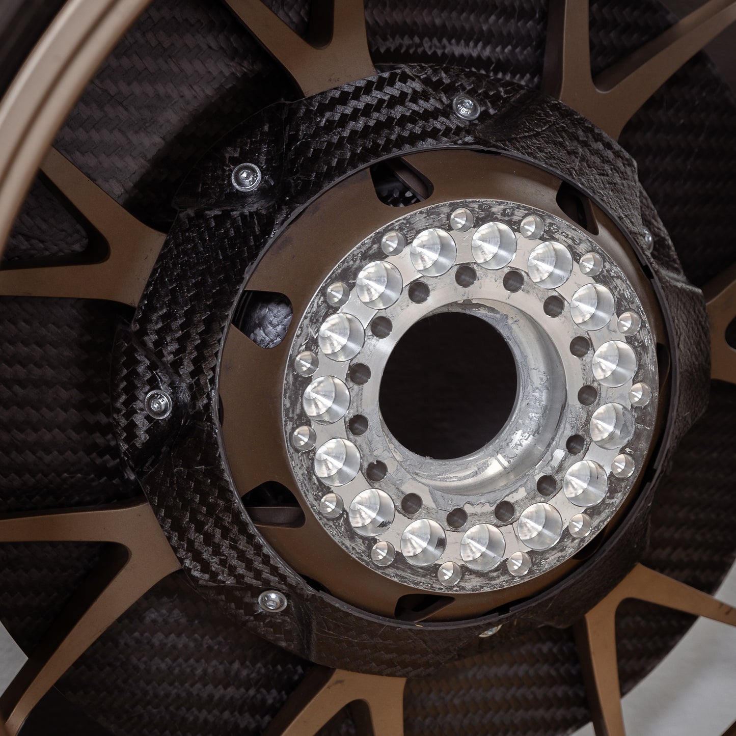 CARBON FIBER AERO DISCS for Porsche 911 GT3 RS (992.1) - ALU wheels - Gold Leaf Performance designs premium performance components for high-end vehicles. With expertise in advanced materials and motorsports engineering, we craft aerodynamically optimized parts that enhance both performance and aesthetics. Every product is meticulously crafted to ensure a perfect OEM+ fit and an exceptional driving experience.