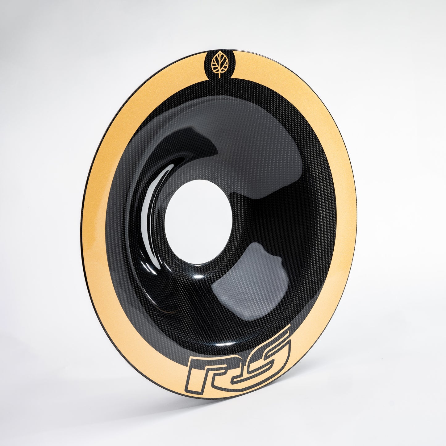 CARBON FIBER AERO DISCS for Porsche 911 GT3 RS (992.1) - ALU wheels - Gold Leaf Performance designs premium performance components for high-end vehicles. With expertise in advanced materials and motorsports engineering, we craft aerodynamically optimized parts that enhance both performance and aesthetics. Every product is meticulously crafted to ensure a perfect OEM+ fit and an exceptional driving experience.