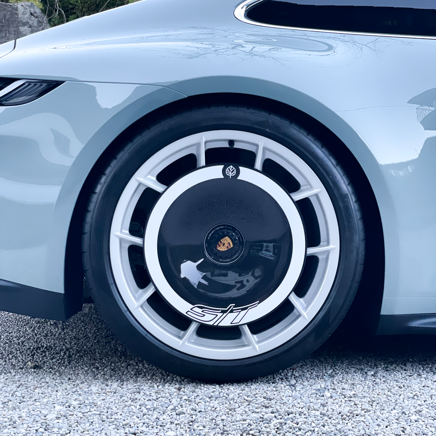 CARBON FIBER AERO DISCS for Porsche 911 ST (992.1) - MAG wheels