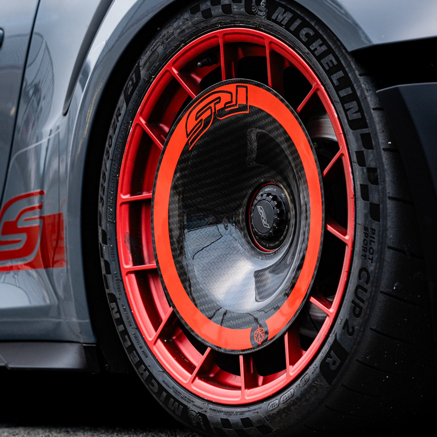 CARBON FIBER AERO DISCS for Porsche 911 GT3 RS (992.1) - ALU wheels