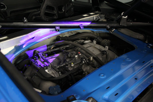 718 GT4 engine bay