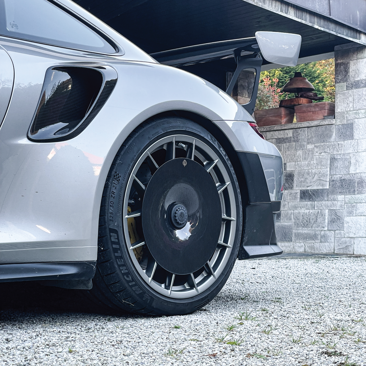 CARBON FIBER AERO DISCS [EVO] for Porsche 911 GT2 RS (991.2) - MAG wheels