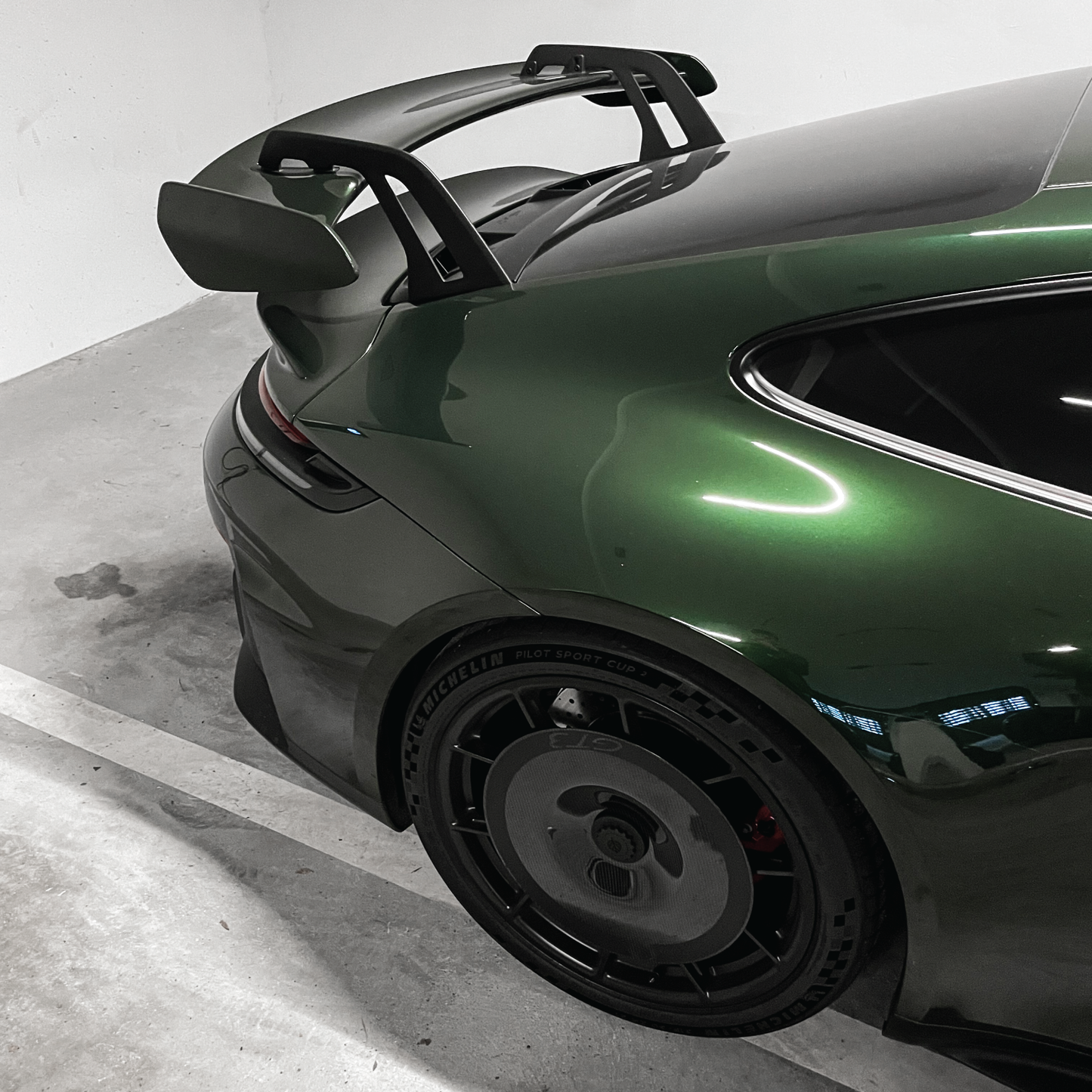 CARBON FIBER AERO DISCS [EVO] for Porsche 911 GT3 (992.2) - ALU wheels