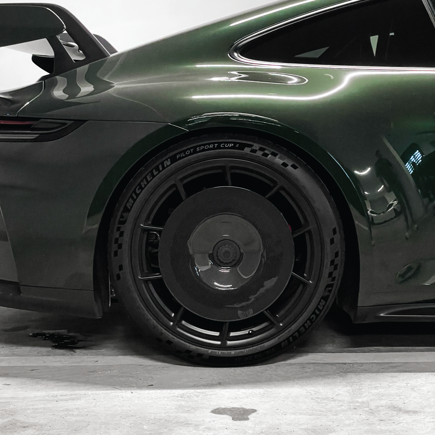 CARBON FIBER AERO DISCS [EVO] for Porsche 911 GT3 (992.2) - ALU wheels