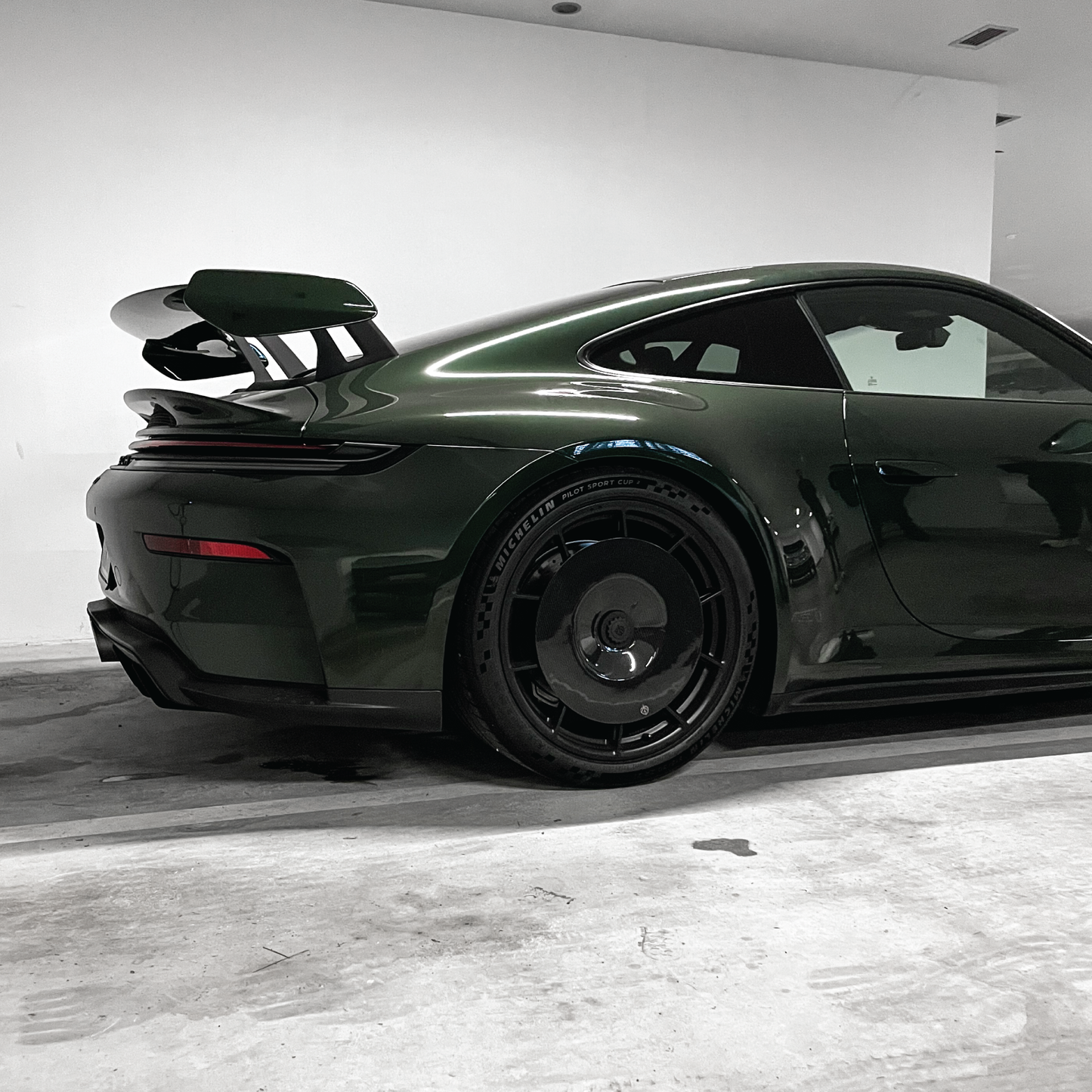 CARBON FIBER AERO DISCS [EVO] for Porsche 911 GT3 (992.2) - ALU wheels