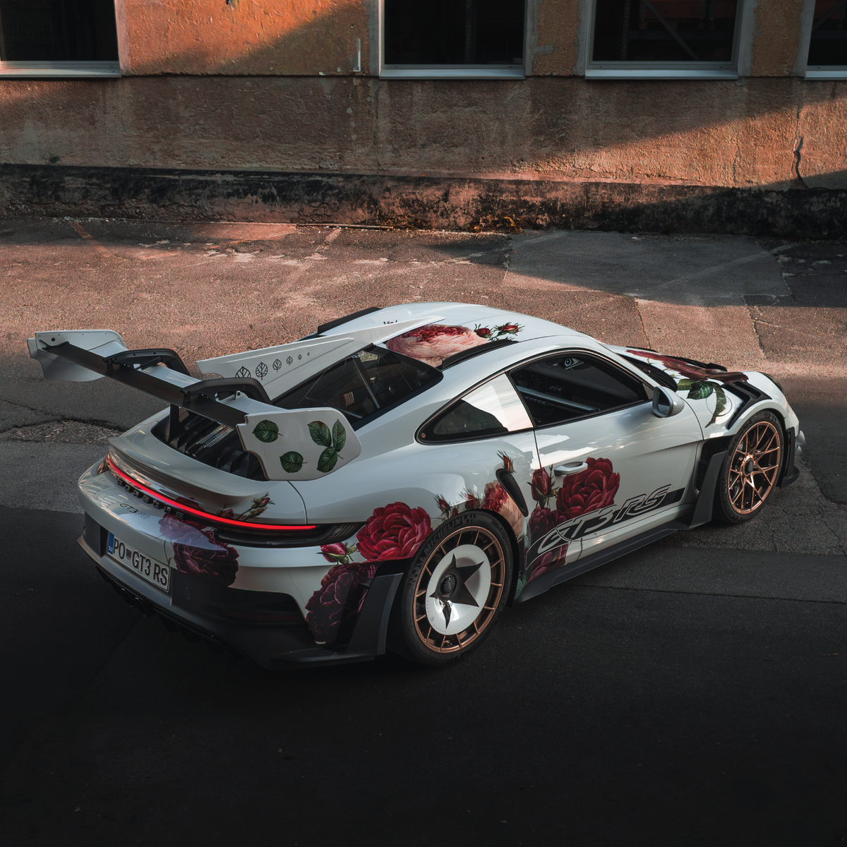[PRE-ORDER] ROOF FIN for 992.1 GT3 RS